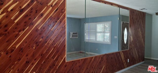 6581 Lemon Avenue, Long Beach, CA 90805