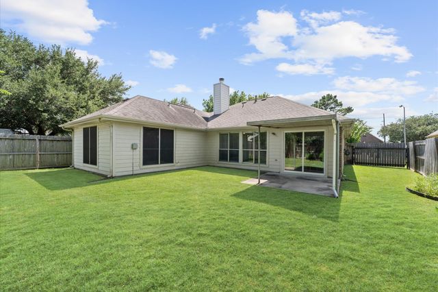 6318 Pleasant Stream Drive, Katy, TX 77449