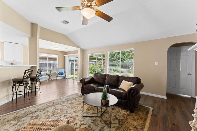 6318 Pleasant Stream Drive, Katy, TX 77449