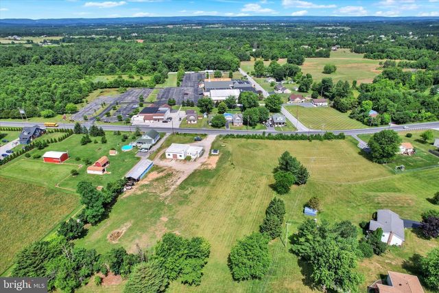 1090 FREDERICK PIKE, Littlestown, PA 17340