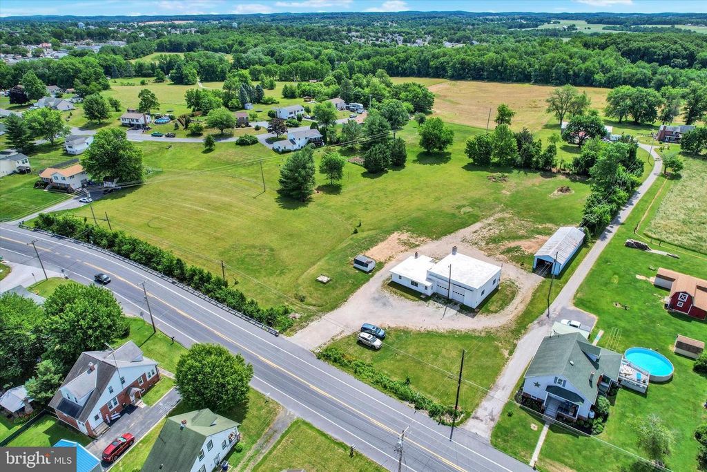 1090 FREDERICK PIKE, Littlestown, PA 17340