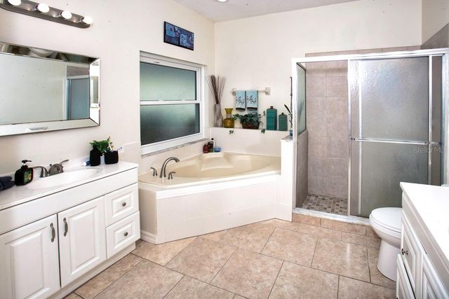 208 36TH STREET NE, Bradenton, FL 34208