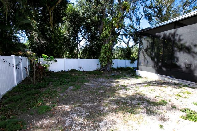 208 36TH STREET NE, Bradenton, FL 34208