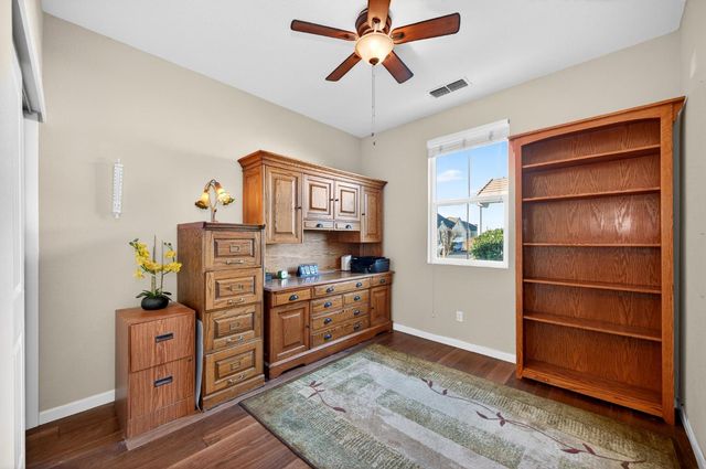 9763 Dartwell Way, Sacramento, CA 95829