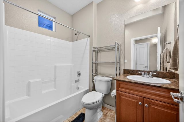 9763 Dartwell Way, Sacramento, CA 95829