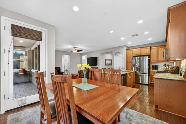 9763 Dartwell Way, Sacramento, CA 95829