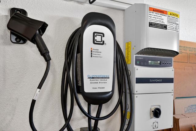 9763 Dartwell Way, Sacramento, CA 95829