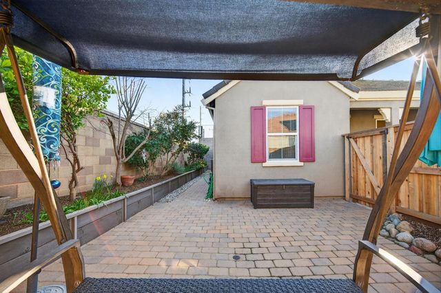 9763 Dartwell Way, Sacramento, CA 95829