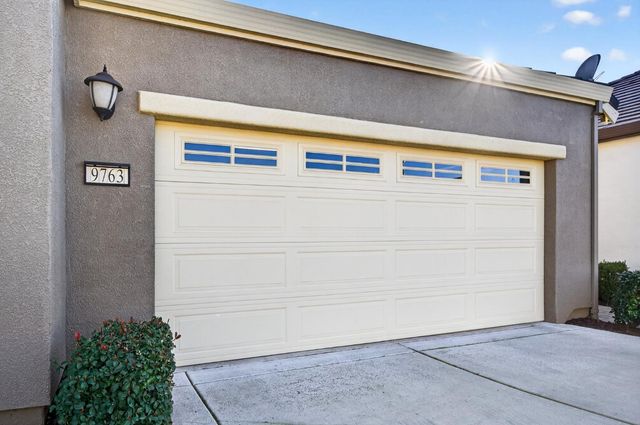 9763 Dartwell Way, Sacramento, CA 95829