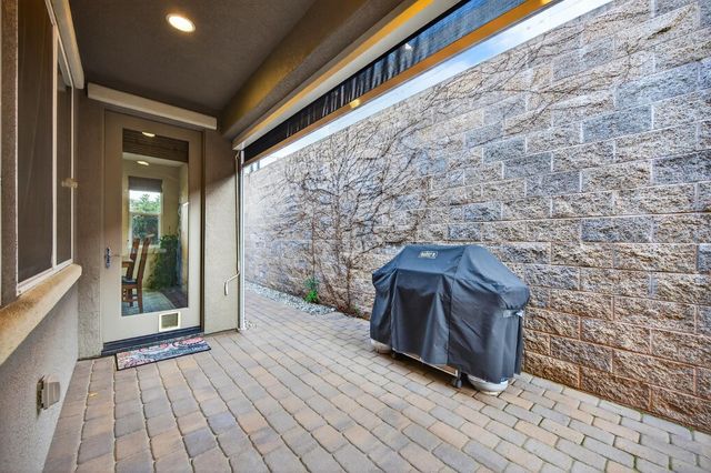 9763 Dartwell Way, Sacramento, CA 95829