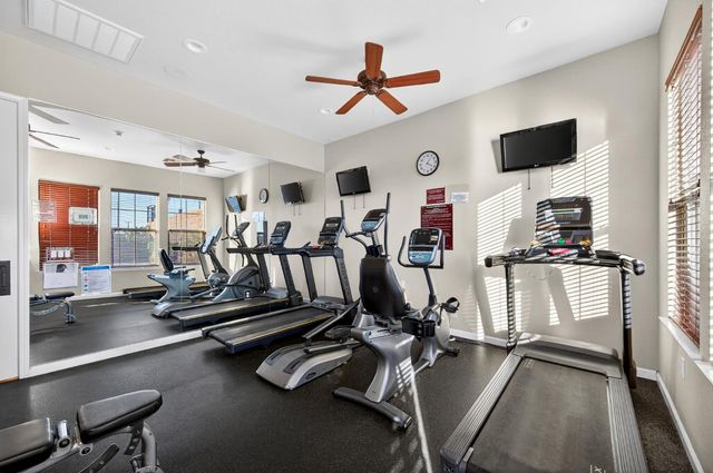 9763 Dartwell Way, Sacramento, CA 95829