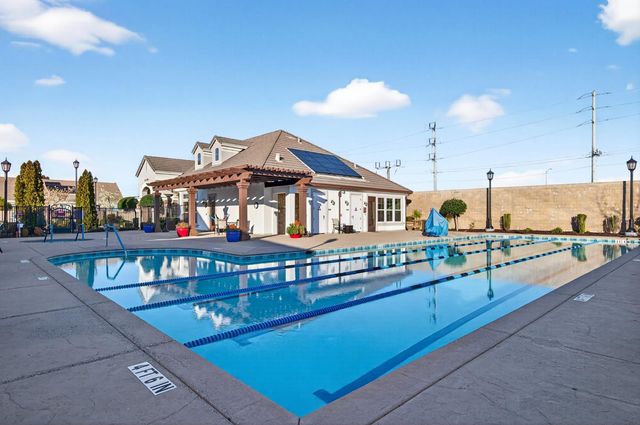 9763 Dartwell Way, Sacramento, CA 95829