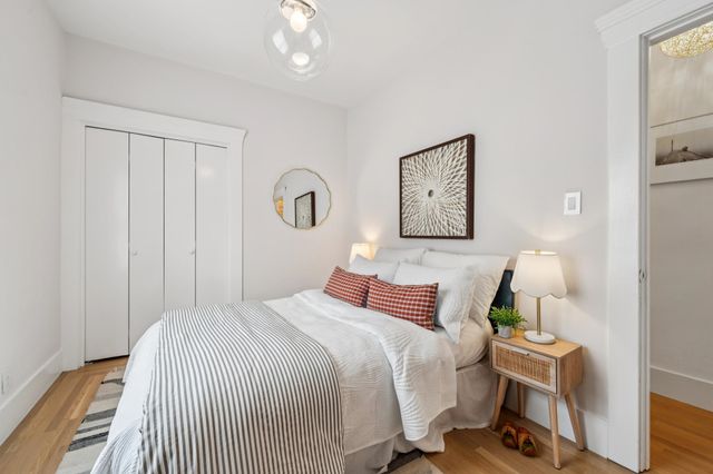 390 50th St, Oakland, CA 94609