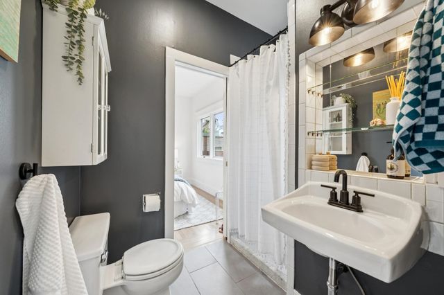 390 50th St, Oakland, CA 94609