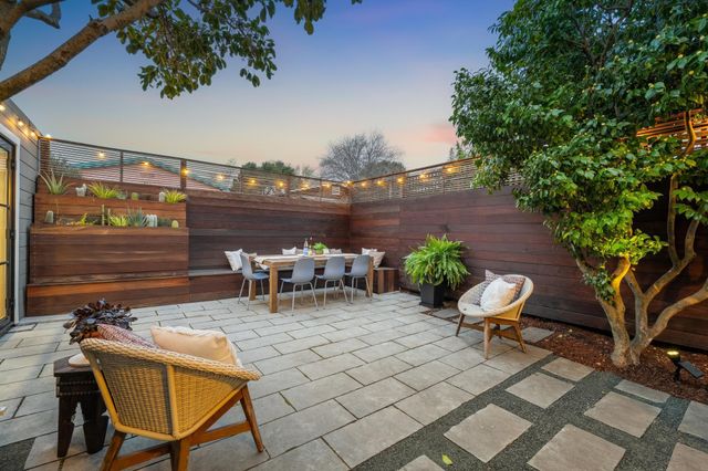 390 50th St, Oakland, CA 94609