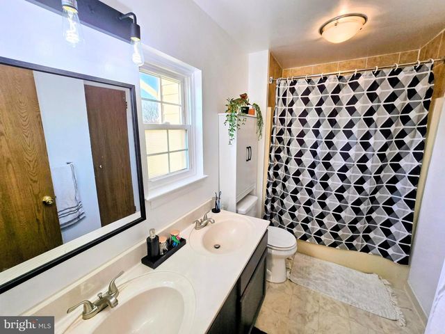 114 DELANCY PL, Lancaster, PA 17601