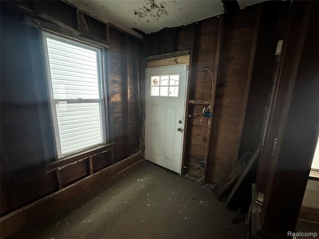 14910 Mapleridge Street, Detroit, MI 48205