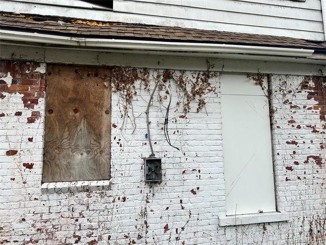 14910 Mapleridge Street, Detroit, MI 48205