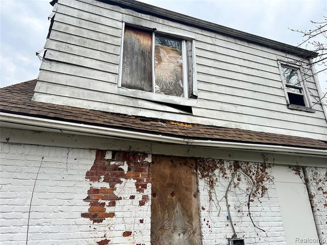 14910 Mapleridge Street, Detroit, MI 48205