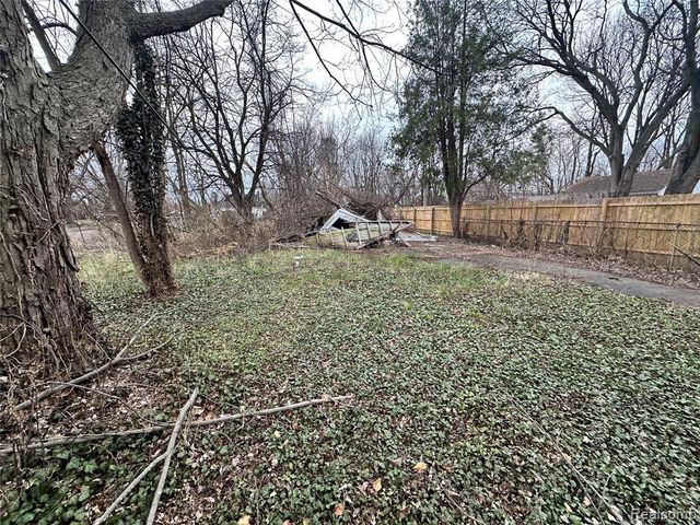14910 Mapleridge Street, Detroit, MI 48205