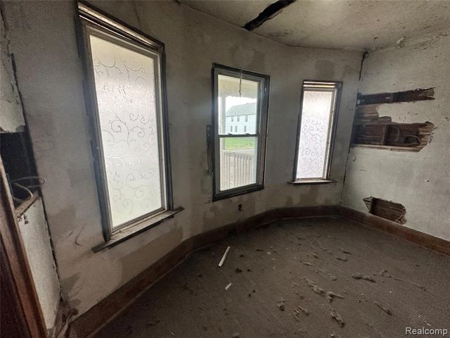14910 Mapleridge Street, Detroit, MI 48205