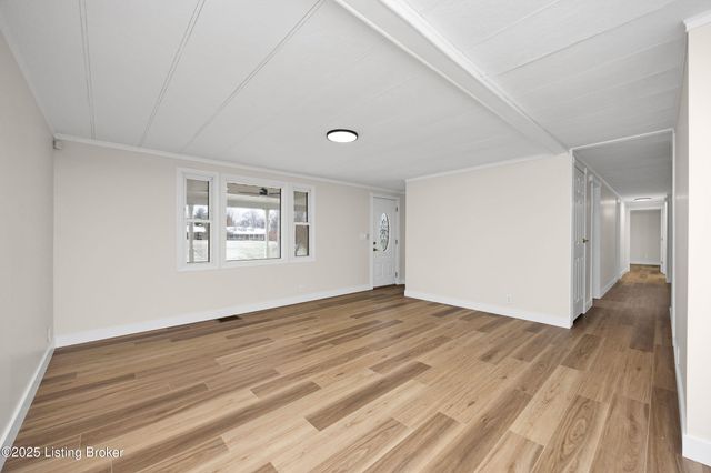 2050 Woodlawn Rd, Bardstown, KY 40004