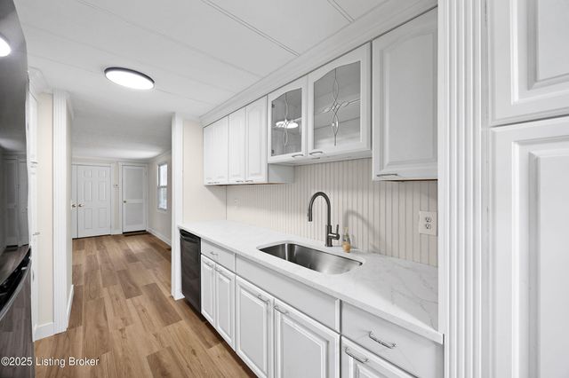 2050 Woodlawn Rd, Bardstown, KY 40004