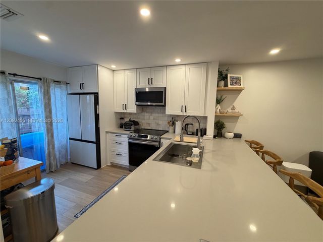844 Banks Road, Coconut Creek, FL 33063