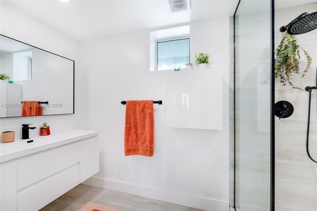 3339 Virginia St 329, Miami, FL 33133