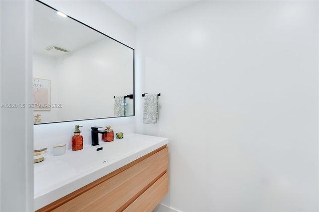 3339 Virginia St 329, Miami, FL 33133