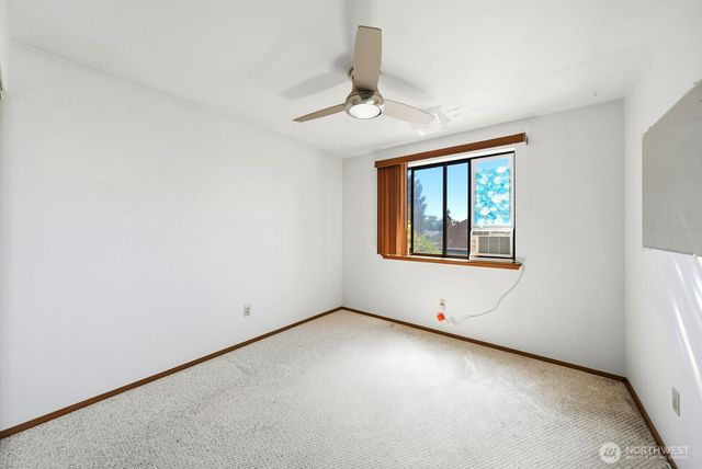 1011 N 28th Place, Renton, WA 98056