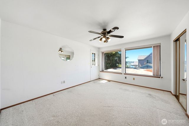 1011 N 28th Place, Renton, WA 98056
