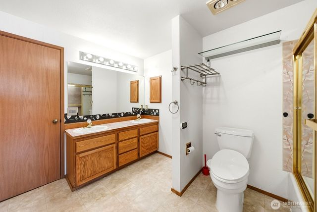 1011 N 28th Place, Renton, WA 98056