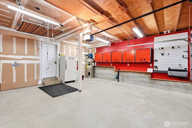 1011 N 28th Place, Renton, WA 98056