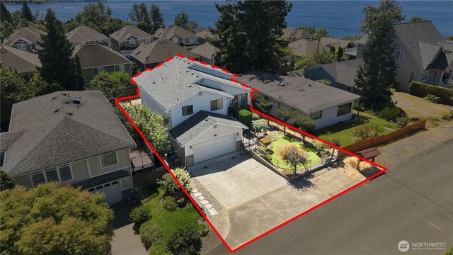 1011 N 28th Place, Renton, WA 98056