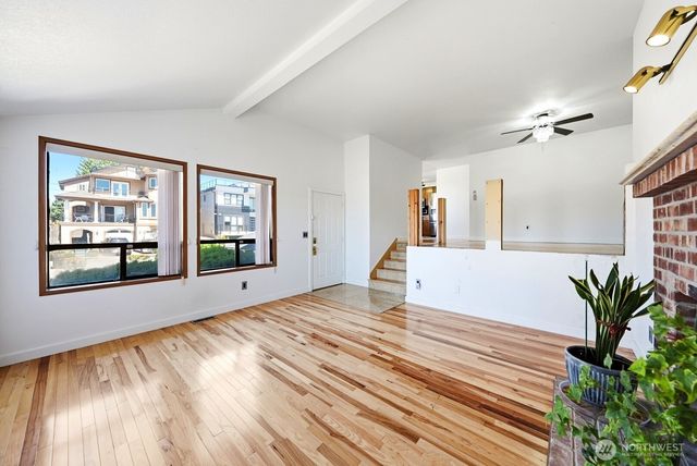 1011 N 28th Place, Renton, WA 98056