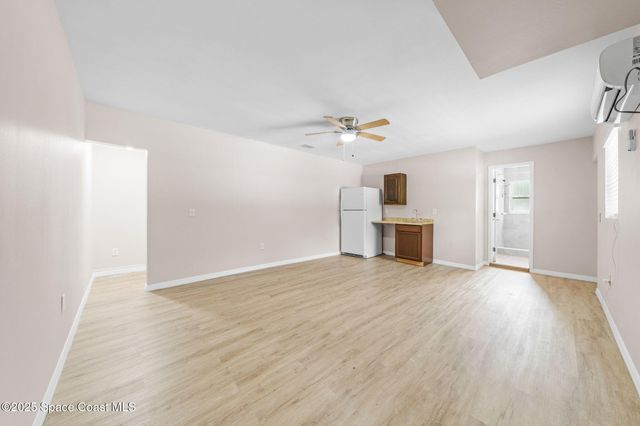 502 Black Horse Street SE, Palm Bay, FL 32909