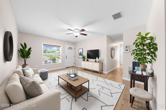 502 Black Horse Street SE, Palm Bay, FL 32909