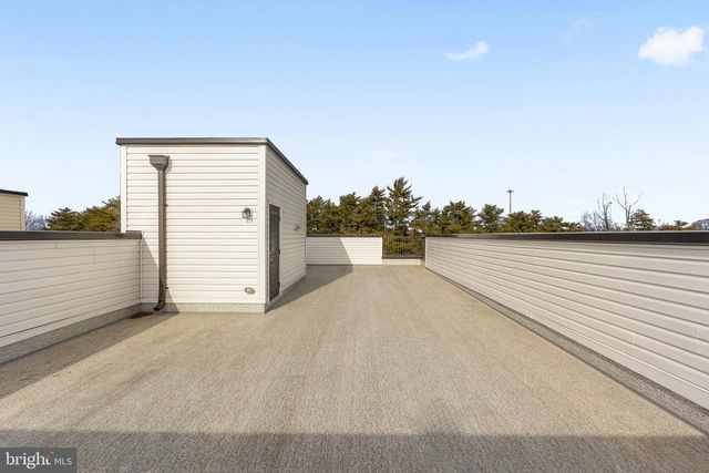 2550 NEABSCO COMMON PL, Woodbridge, VA 22191