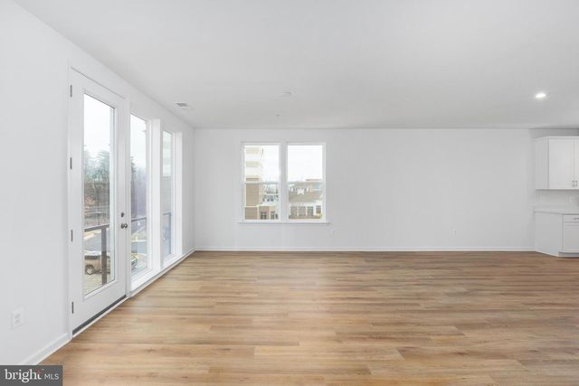 2550 NEABSCO COMMON PL, Woodbridge, VA 22191