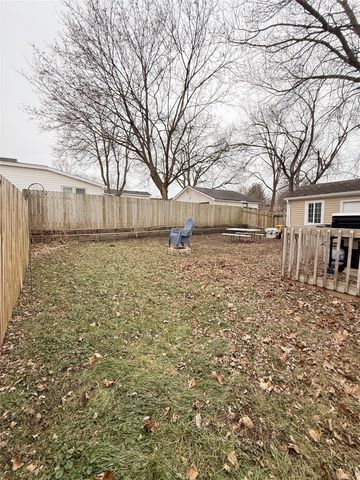 119 E Leland Avenue, Des Moines, IA 50315