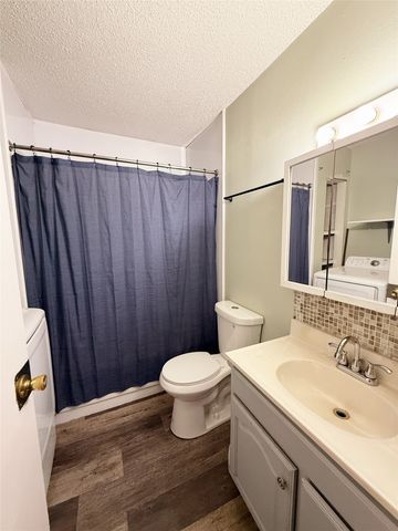 119 E Leland Avenue, Des Moines, IA 50315