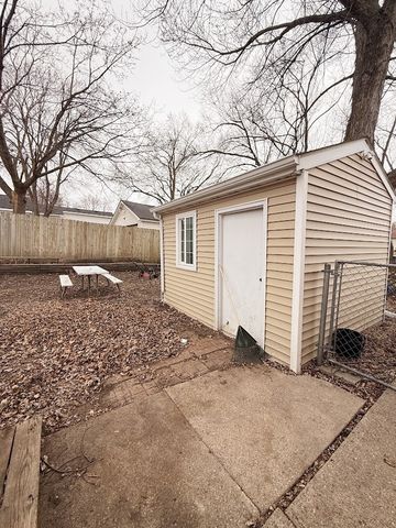 119 E Leland Avenue, Des Moines, IA 50315