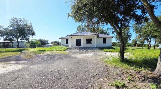 430 Bald Cypress Ave, Clewiston, FL 33440