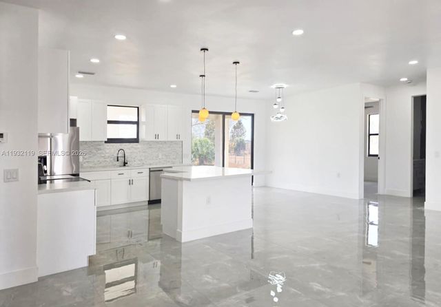 430 Bald Cypress Ave, Clewiston, FL 33440