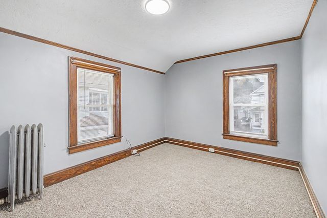 55 Elmwood Ave, Holyoke, MA 01040