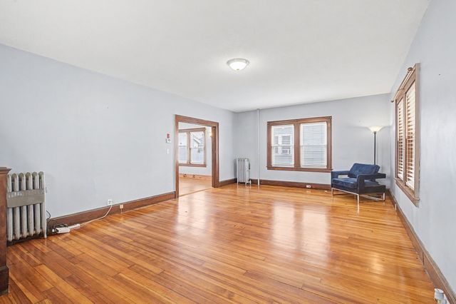 55 Elmwood Ave, Holyoke, MA 01040