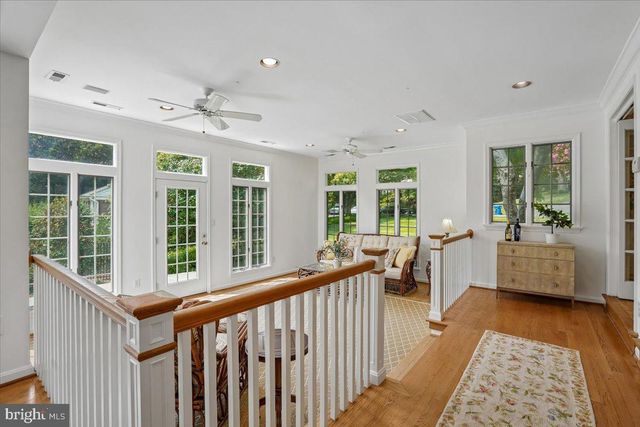911 RAIL CT, Mclean, VA 22102
