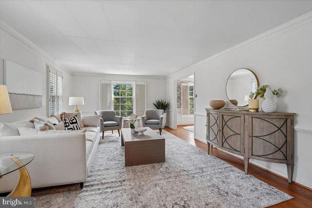 911 RAIL CT, Mclean, VA 22102