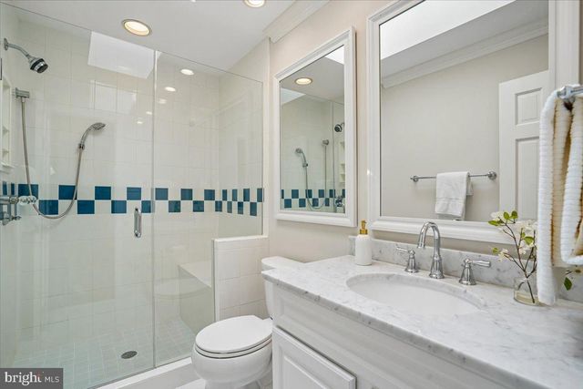 911 RAIL CT, Mclean, VA 22102